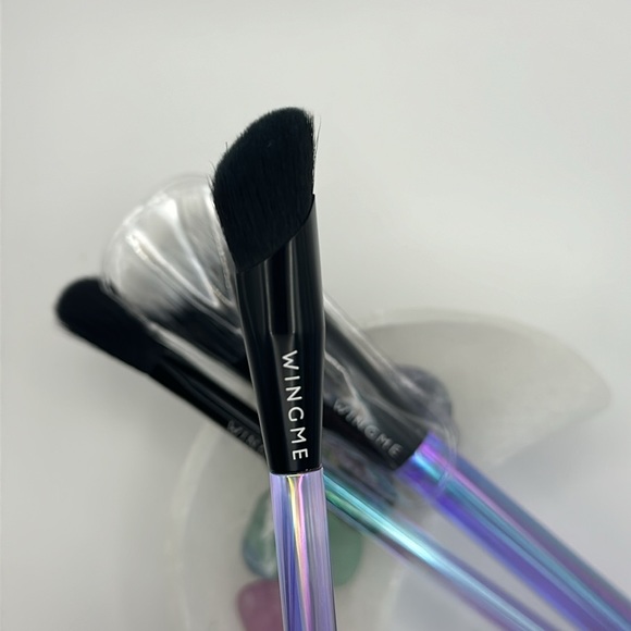 WINGME, set of 3 Makeup Brushes! - Picture 2 of 6